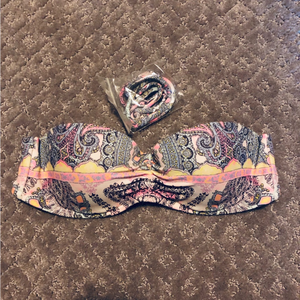 victoria’s secret bandeau swim bikini top 34B with straps